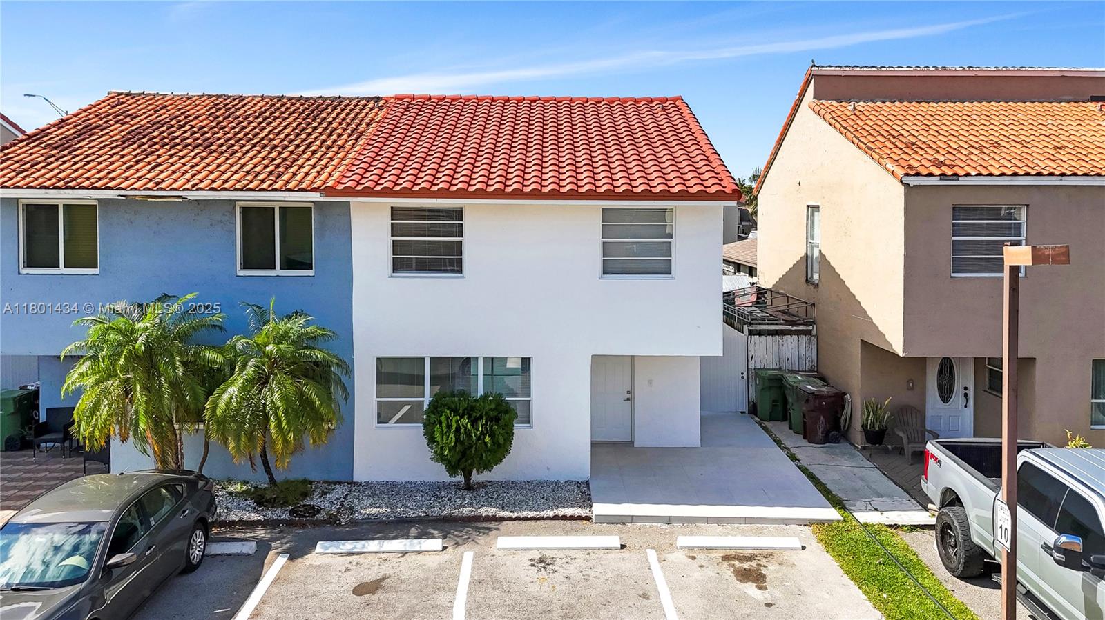 2412 W 54th Pl 06, Hialeah, Miami-Dade County, Florida - 3 Bedrooms  
3 Bathrooms - 