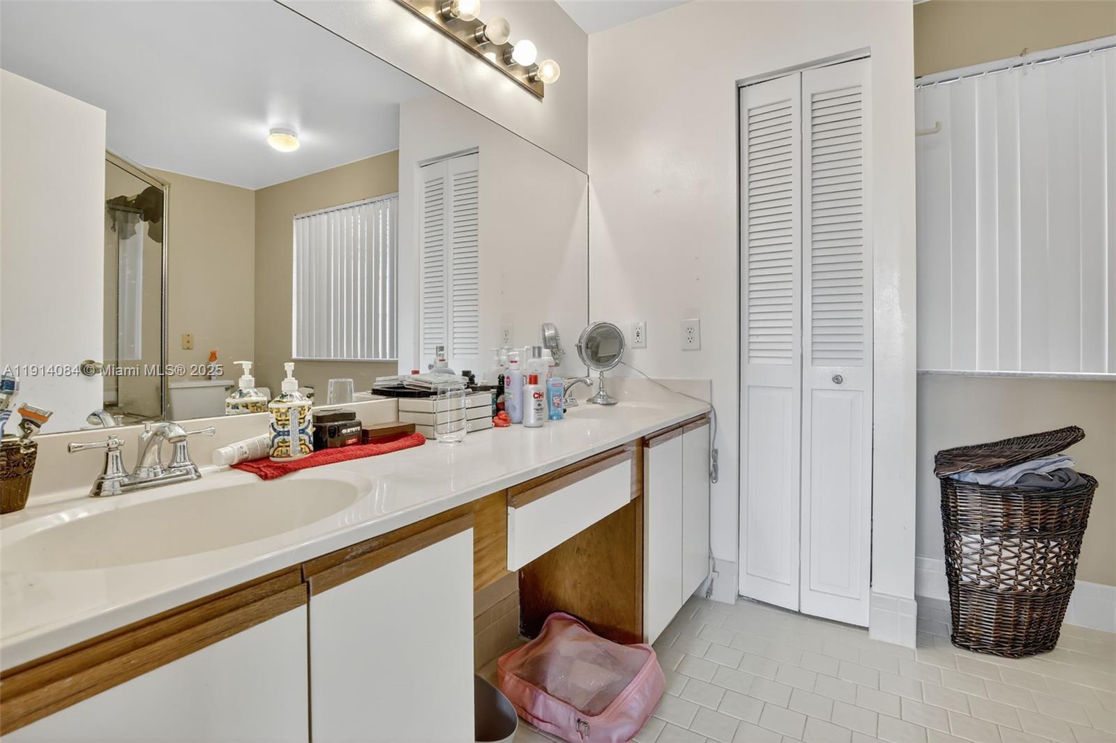 OAK GROVE AT FOREST RIDGE - Residential Lease