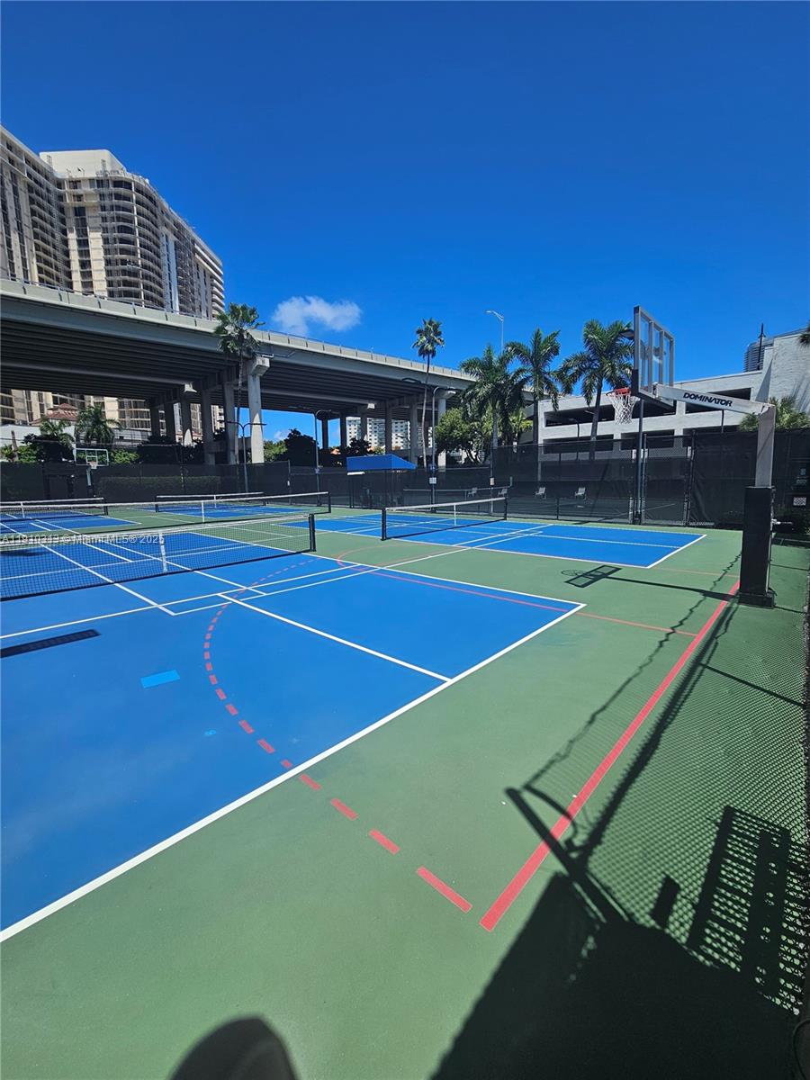 MYSTIC POINTE CONDO NO ON - Residential Lease