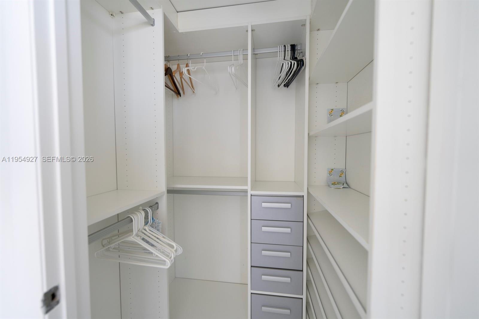 50 BISCAYNE CONDO - Residential