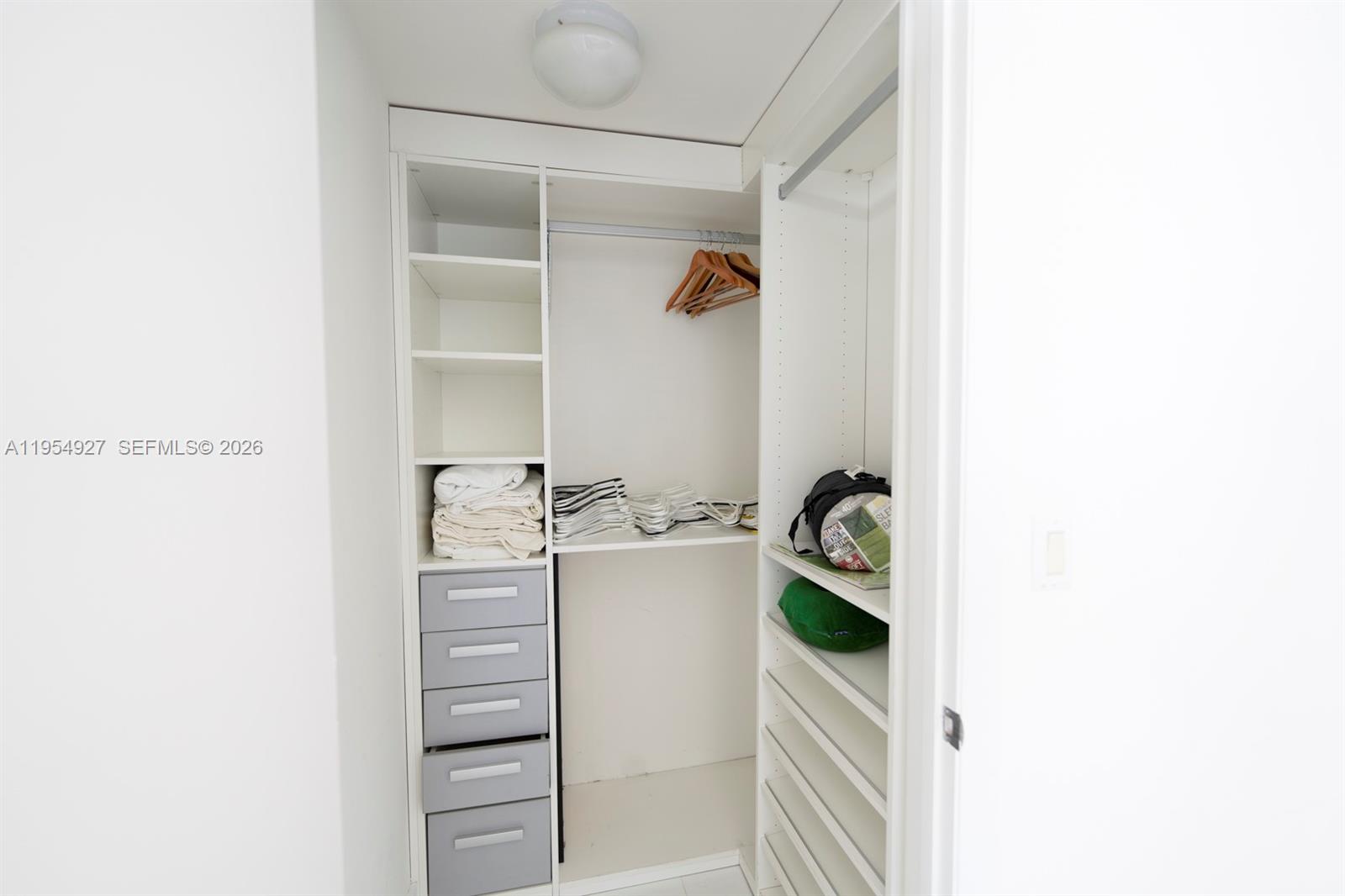 50 BISCAYNE CONDO - Residential