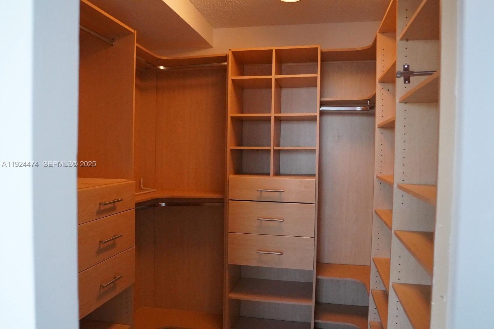 REEF SOUTH CONDO - Residential