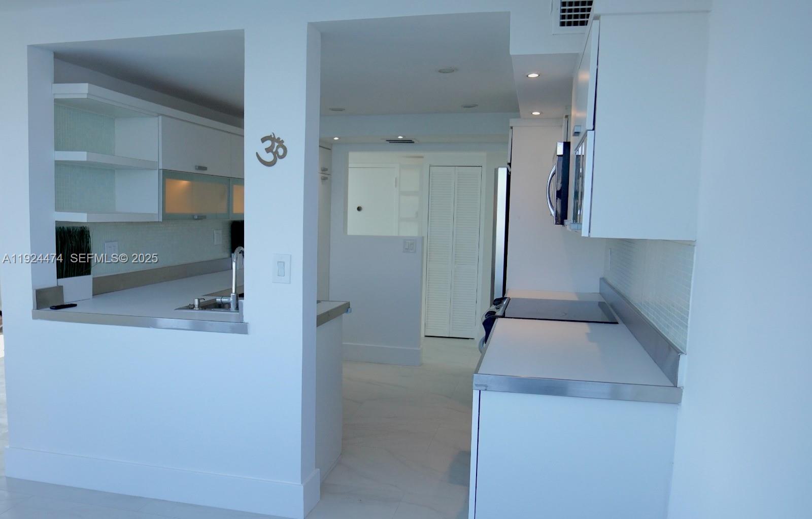 REEF SOUTH CONDO - Residential