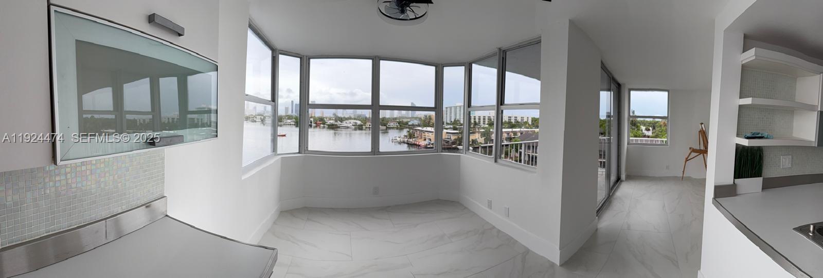 REEF SOUTH CONDO - Residential