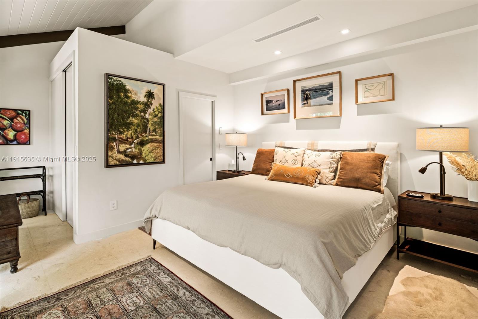 CORAL BAY SEC B - Residential