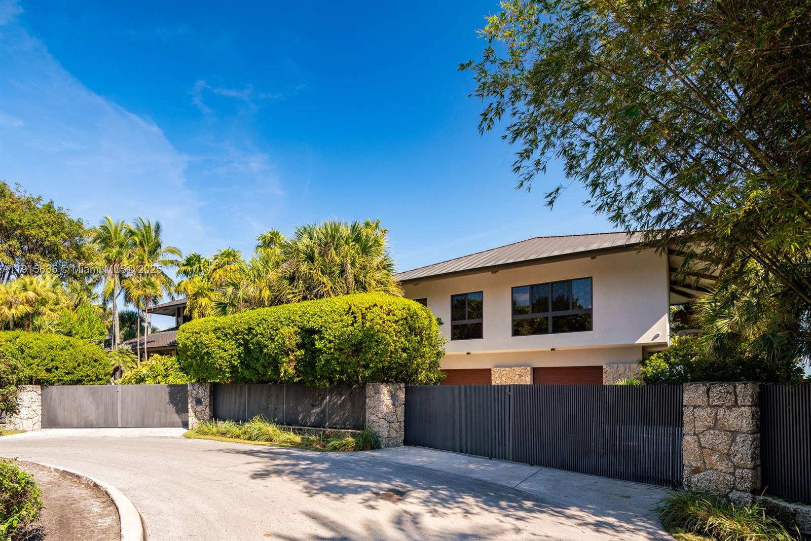 CORAL BAY SEC B - Residential