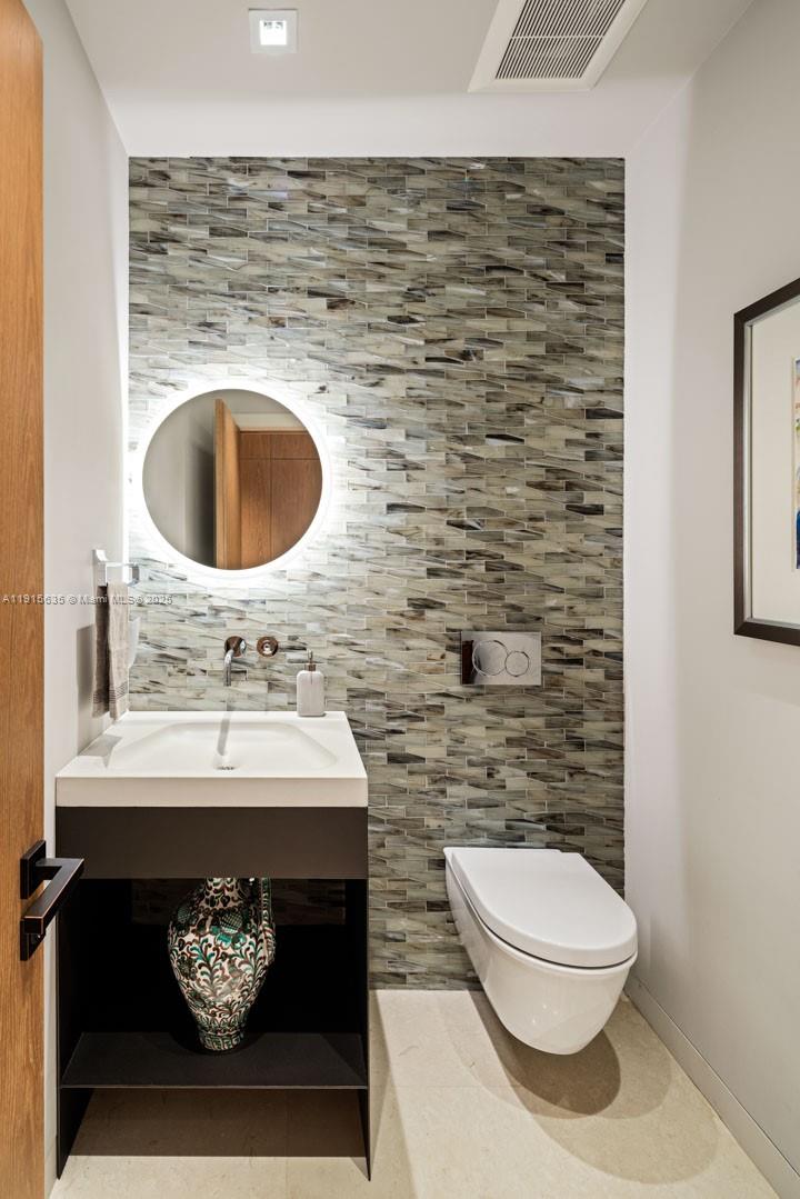 CORAL BAY SEC B - Residential