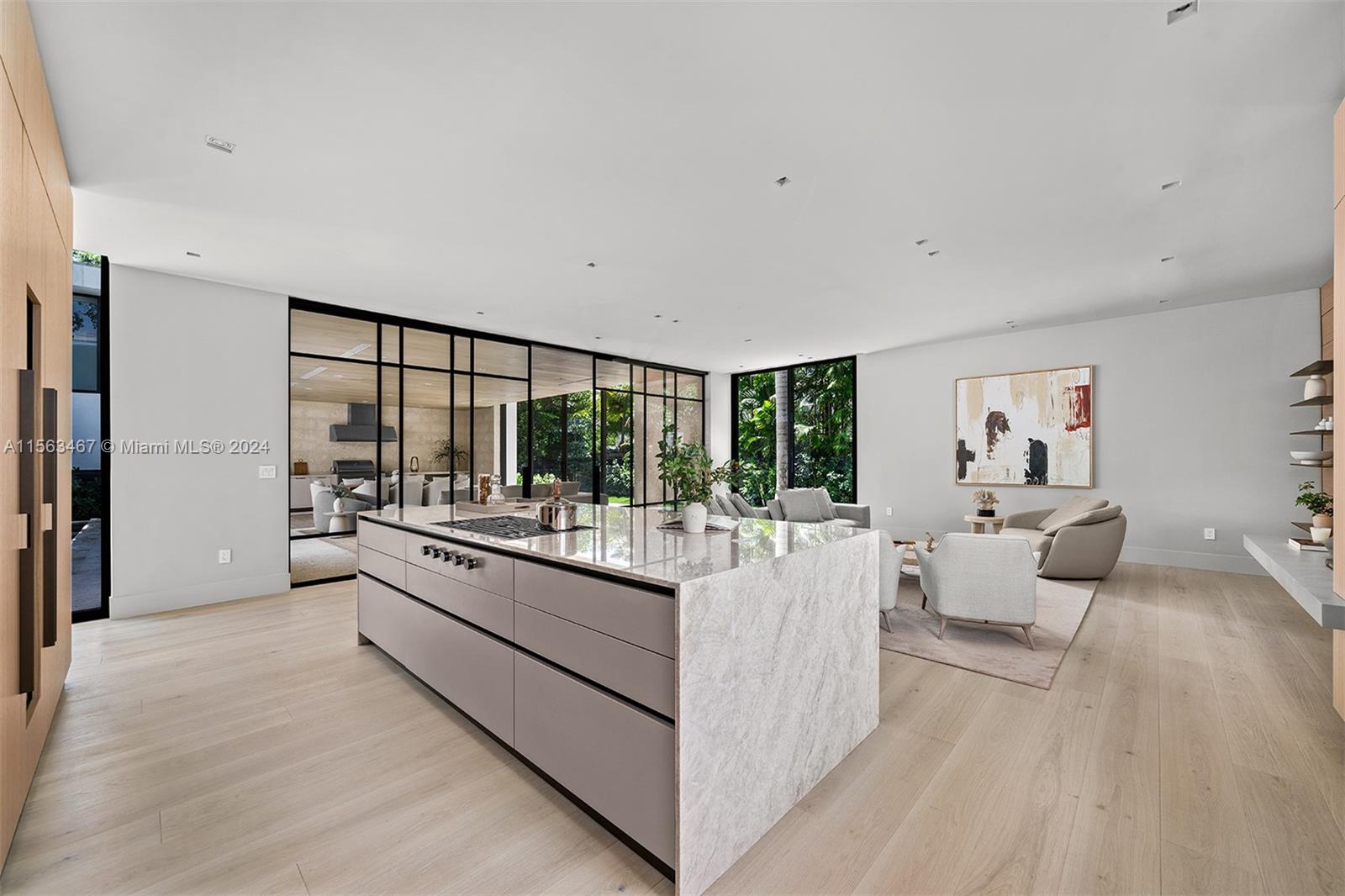 UNIVERSITY PLACE - Residential