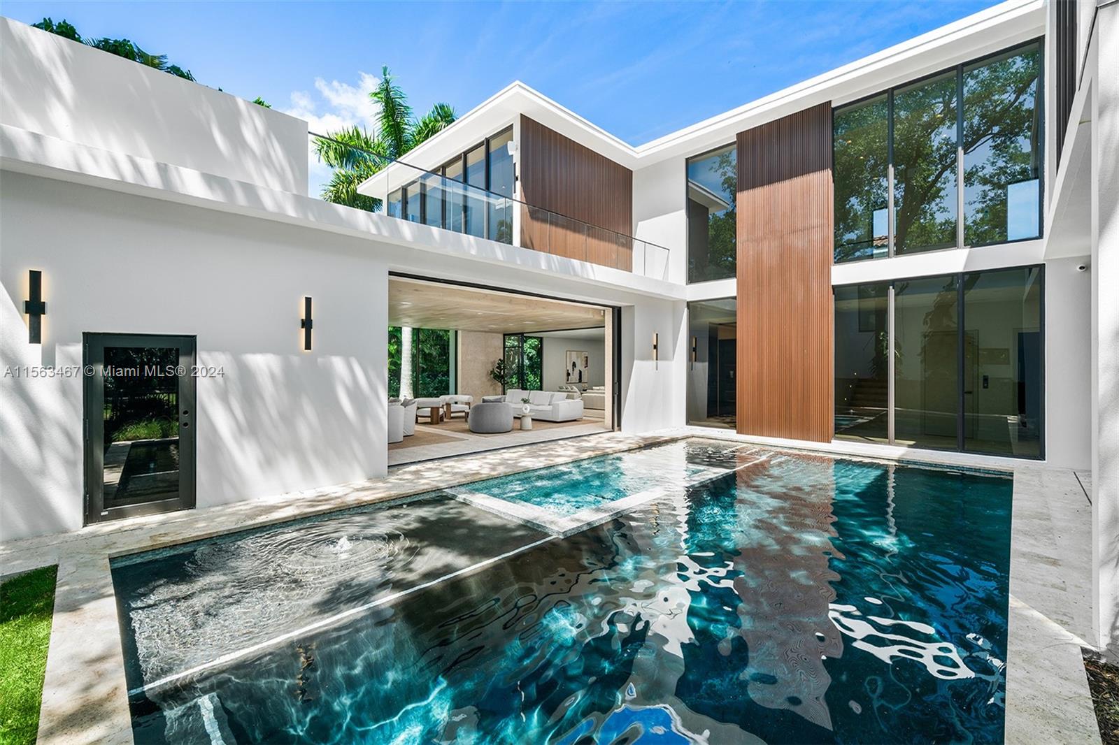 UNIVERSITY PLACE - Residential