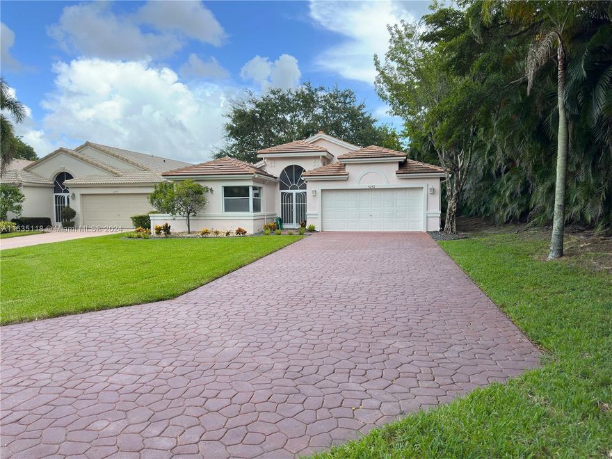 Perfectly situated in a calm and serene neighborhood. Surrounded by a large lovely garden out back . No neighbors on one side. It offers privacy and tranquility while still being close to all of the amenities. Screened lanai. All tile floors. Brand new a/c.(8/3/24) Roof 2017. Hot water heater 2021. Stainless steel newer appliances. French door refrigerator. Both bathrooms have been redone. Coral Lakes is a SUPER ACTIVE RESORT STYLE ADULT COMMUNITY.
55+ It boasts Tennis, Pickleball, a 72,000 sq ft redone clubhouse that you think you’re in Las Vegas.Cafe for breakfast and lunch. Show days dinner too. Amazing shows in the dedicated theater with numerous shows all year round. An indoor pool as well as outdoor pool and satellite ones convenient to walk to. Furniture Included.