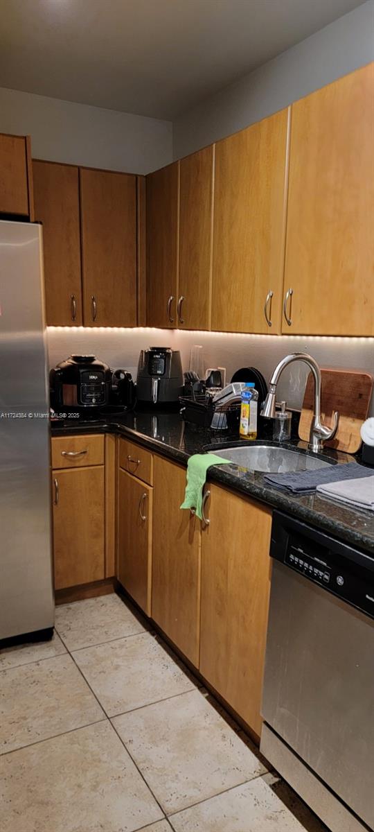 401 BLU OF NORTH BEACH CO - Residential