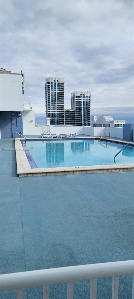 401 BLU OF NORTH BEACH CO - Residential
