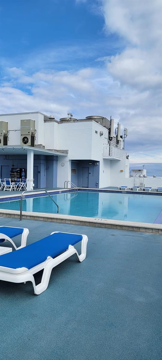 401 BLU OF NORTH BEACH CO - Residential
