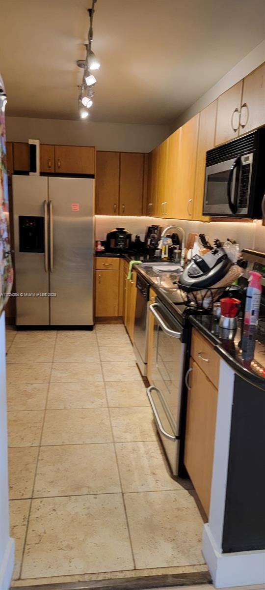 401 BLU OF NORTH BEACH CO - Residential