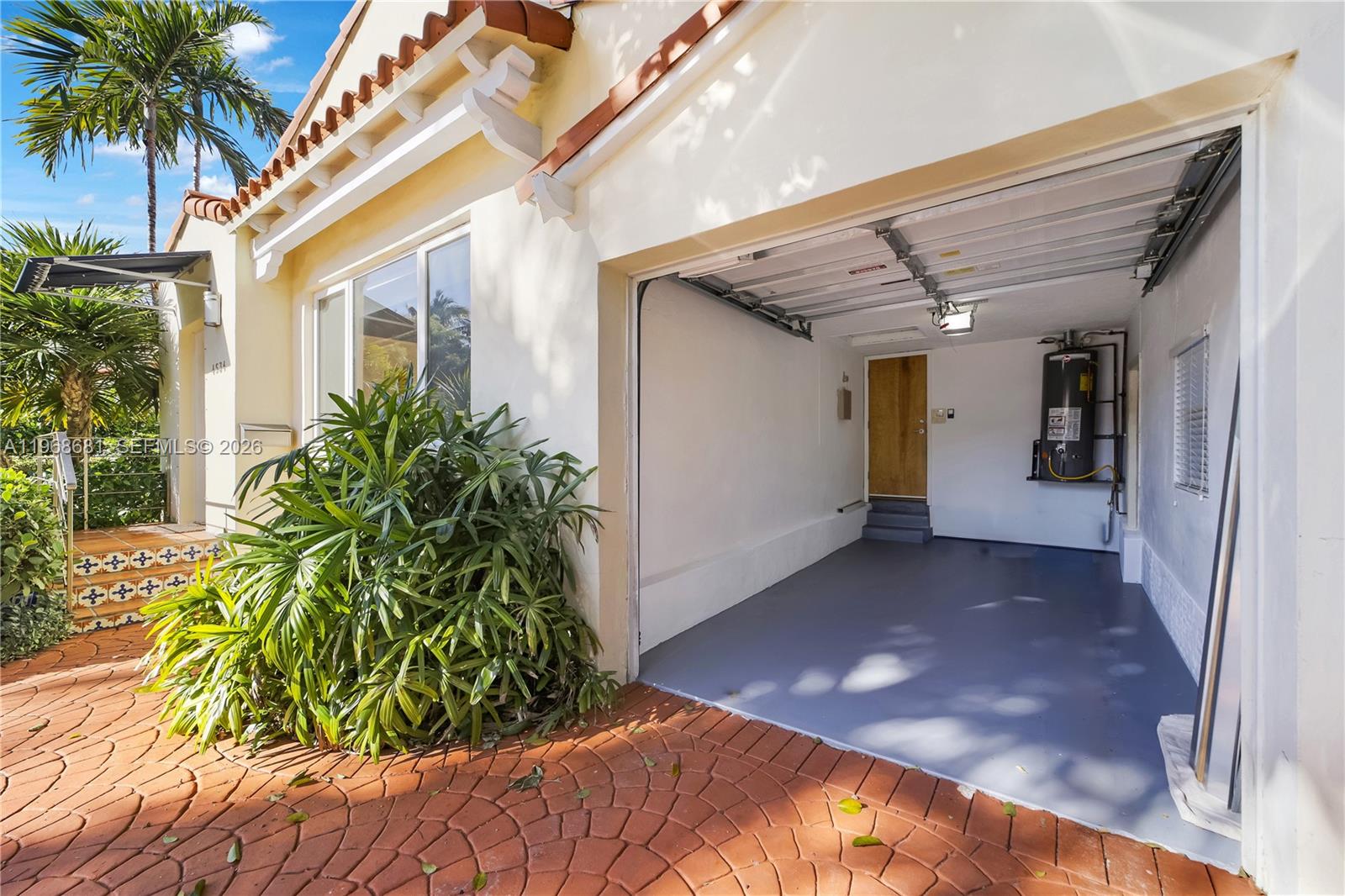 SURPRISE LAKE - Residential