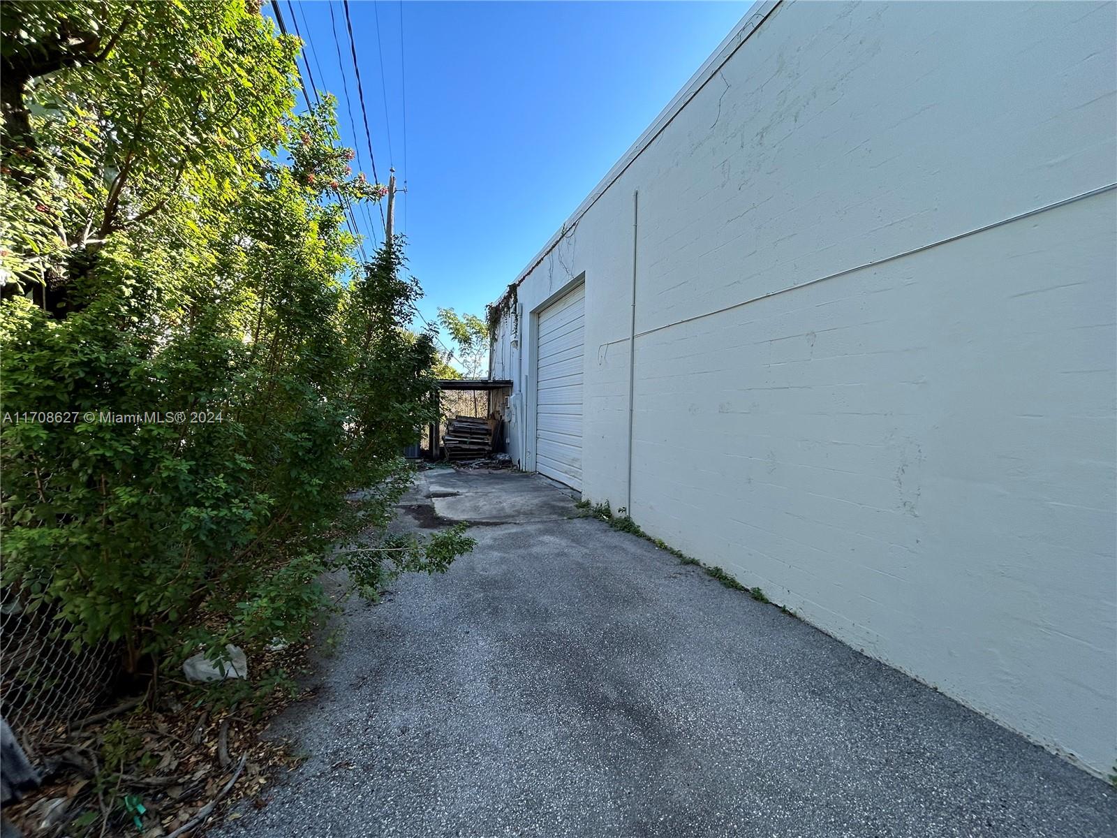 5410 NW 12th Ave