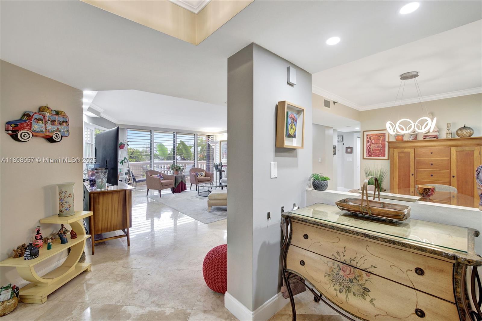 WILLIAMS ISLAND - Residential