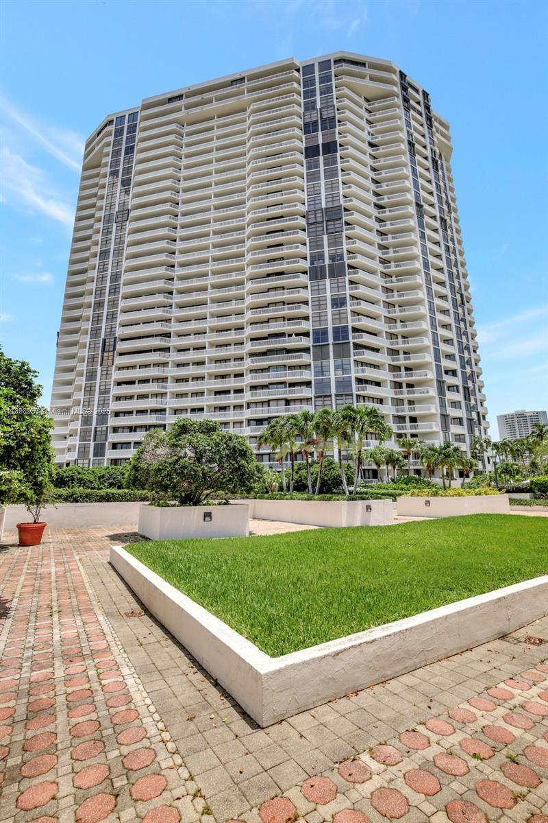 WILLIAMS ISLAND - Residential