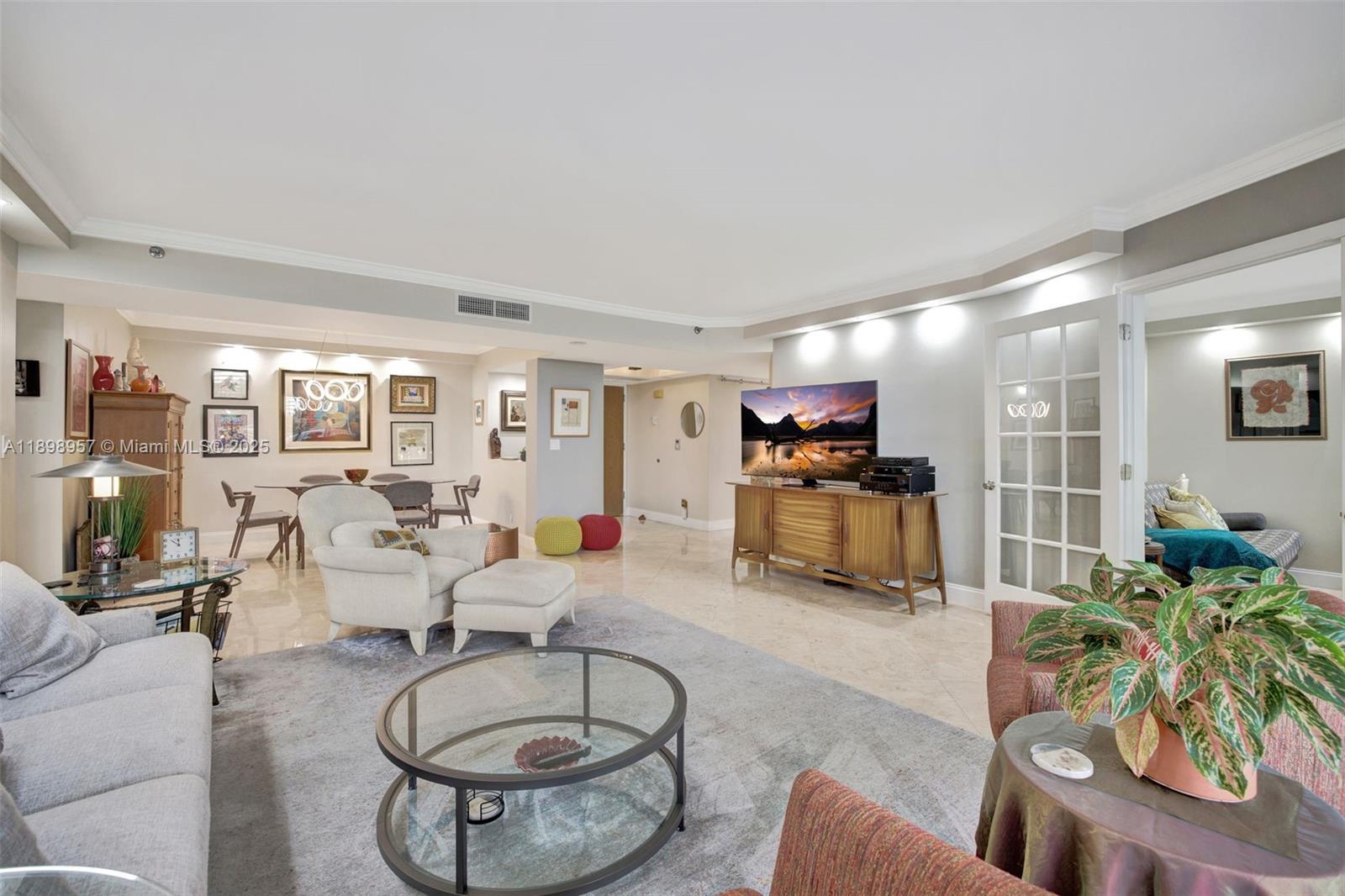 WILLIAMS ISLAND - Residential