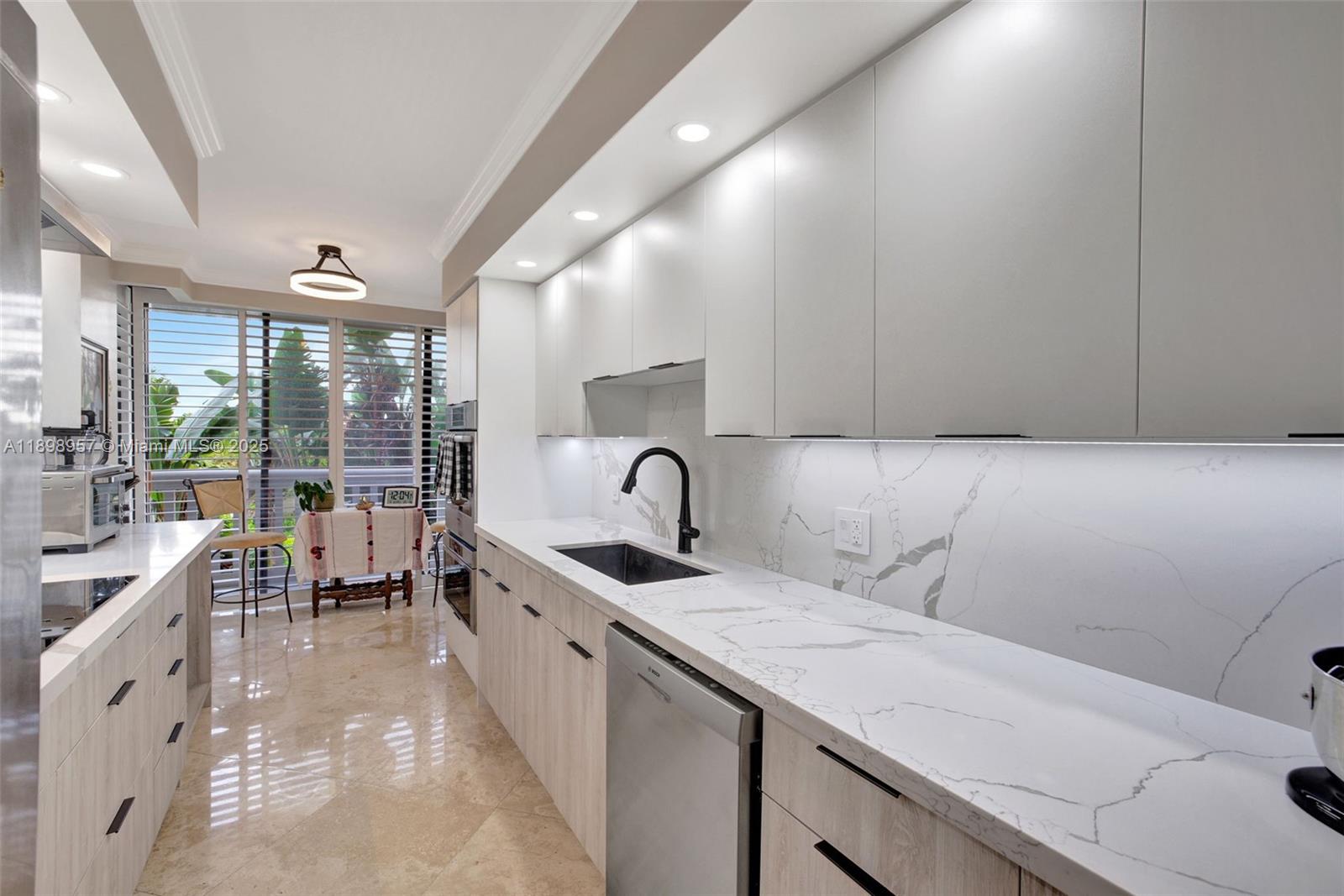 WILLIAMS ISLAND - Residential
