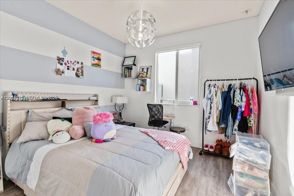 LANDMARK AT DORAL CENTRAL - Residential