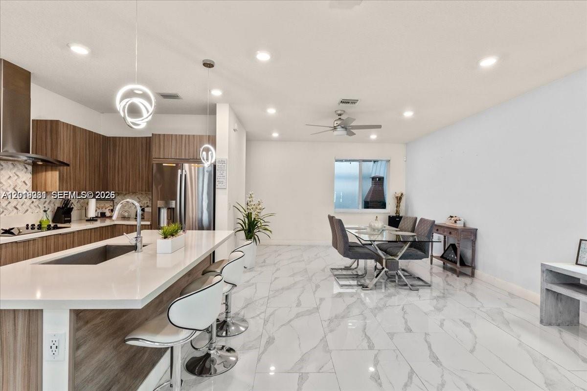 LANDMARK AT DORAL CENTRAL - Residential