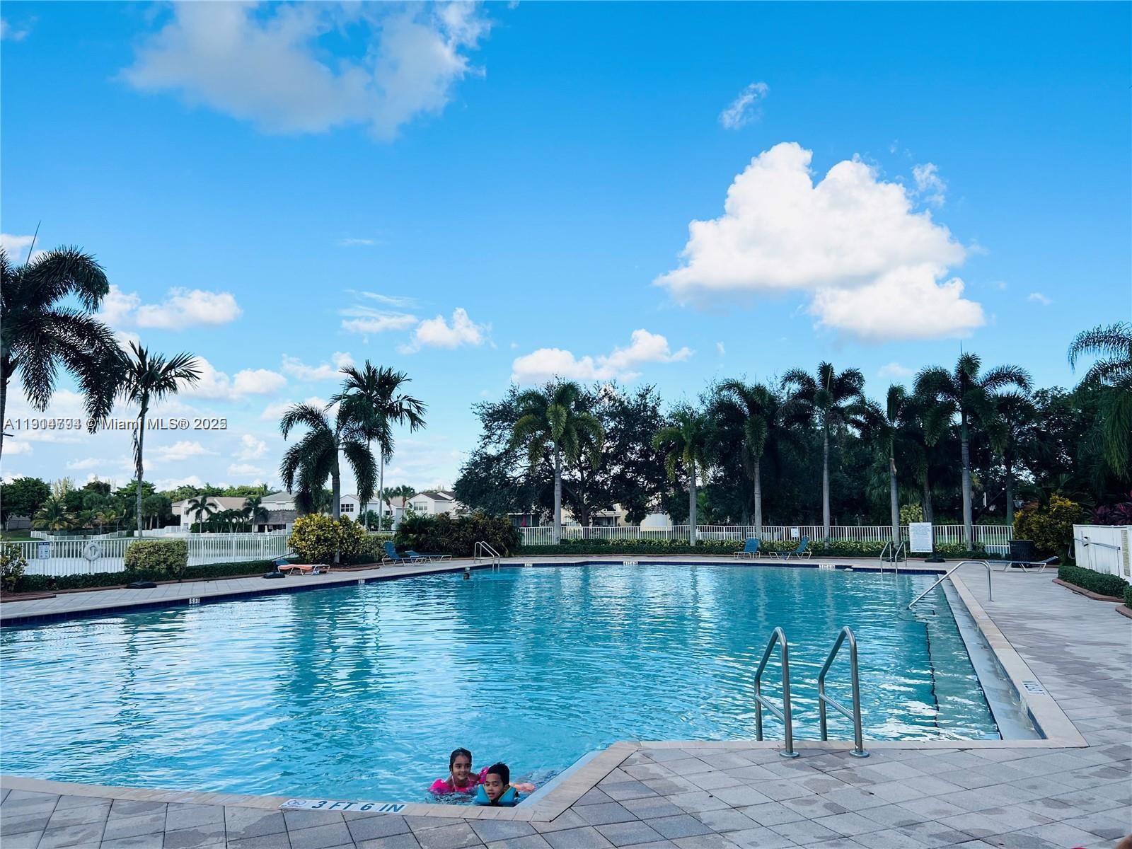 SILVER FALLS - Residential Lease