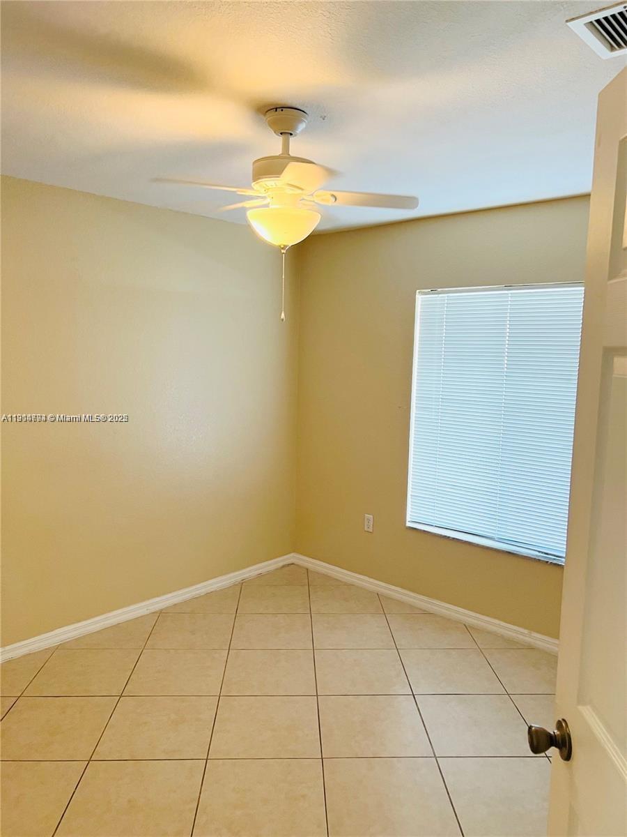 SILVER FALLS - Residential Lease