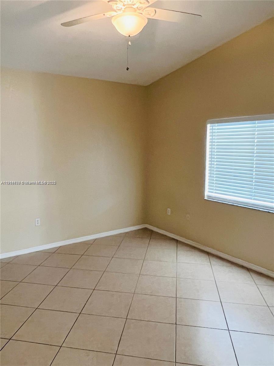 SILVER FALLS - Residential Lease