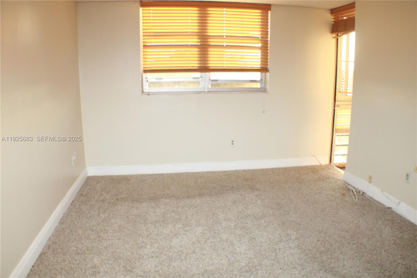 COURTYARDS OF BROWARD CON - Residential Lease