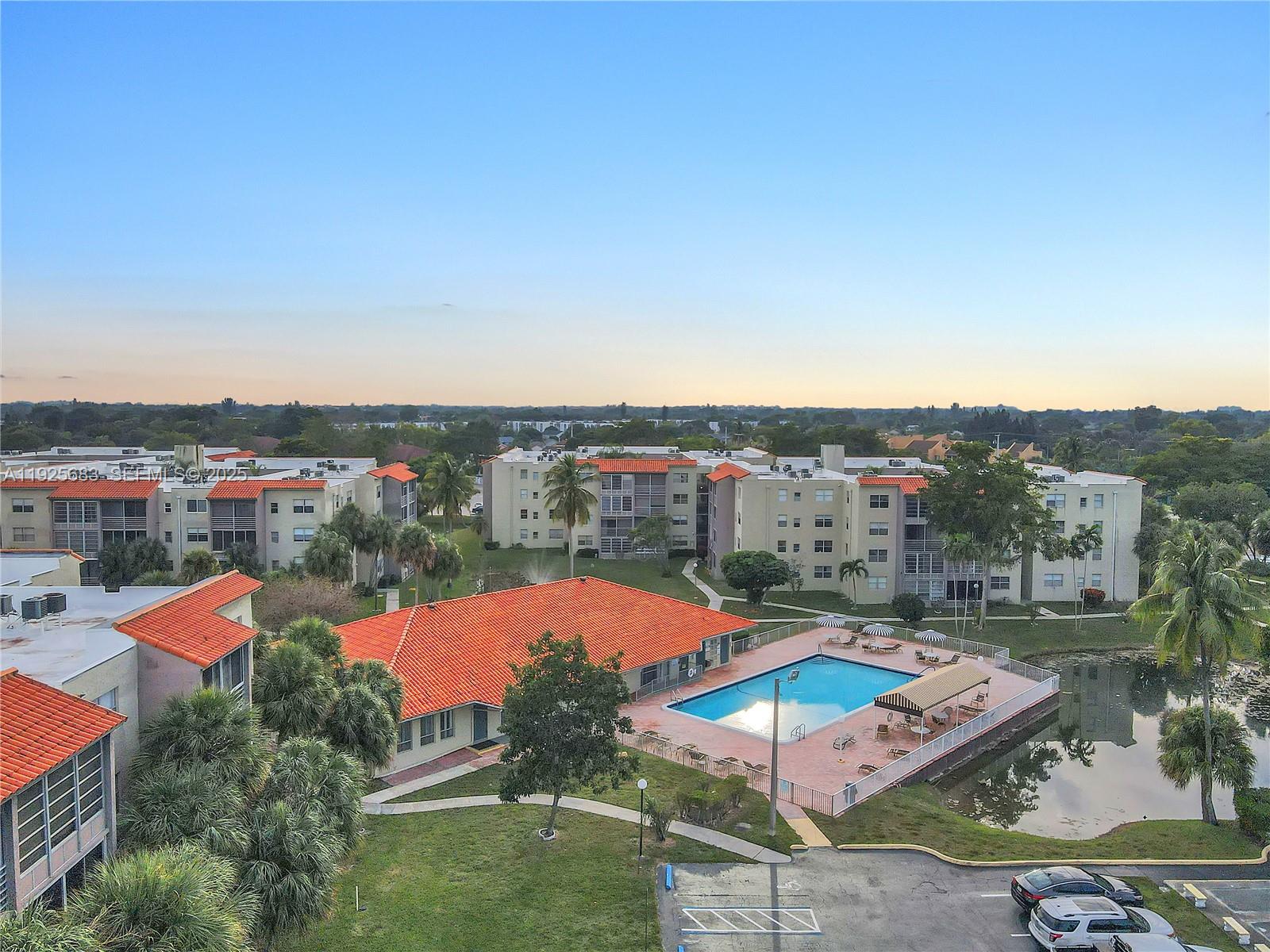 COURTYARDS OF BROWARD CON - Residential Lease