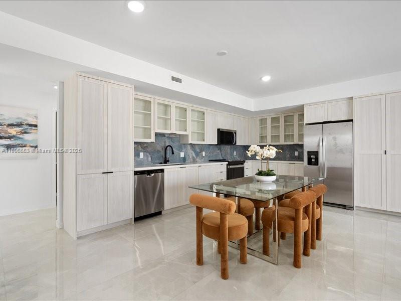 On Grandville - Residential