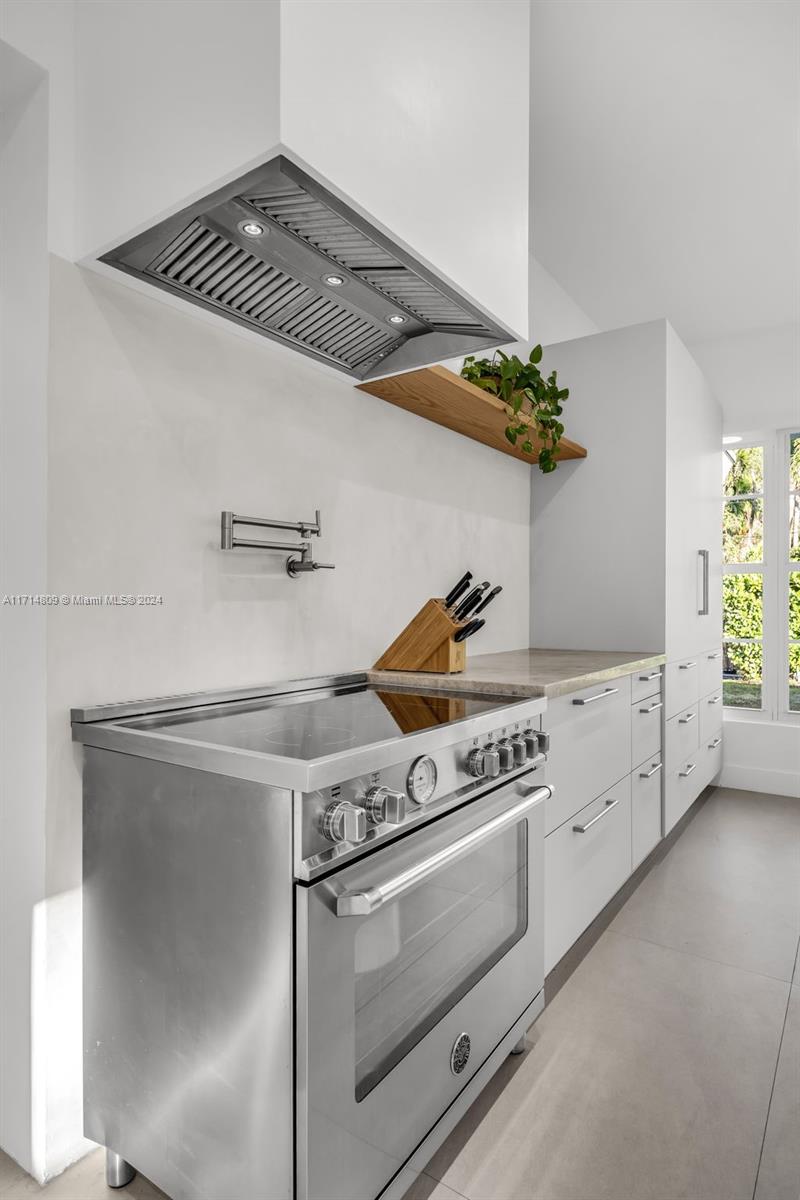 SPRING GARDEN - Residential Lease