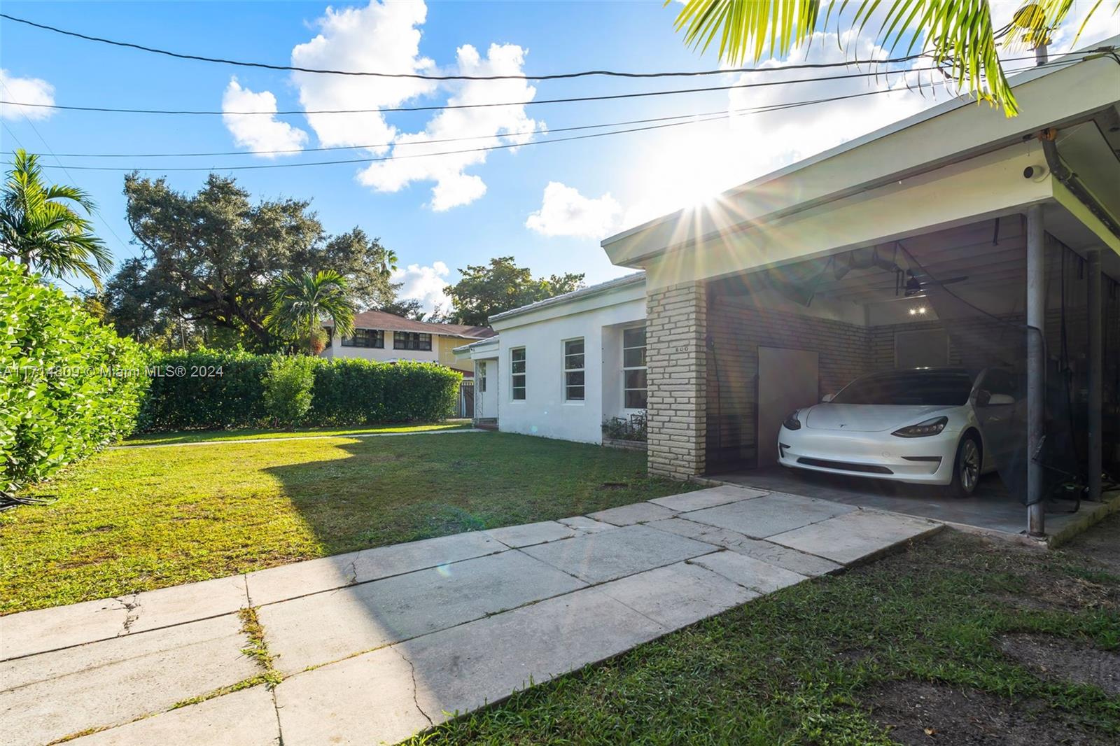 SPRING GARDEN - Residential Lease