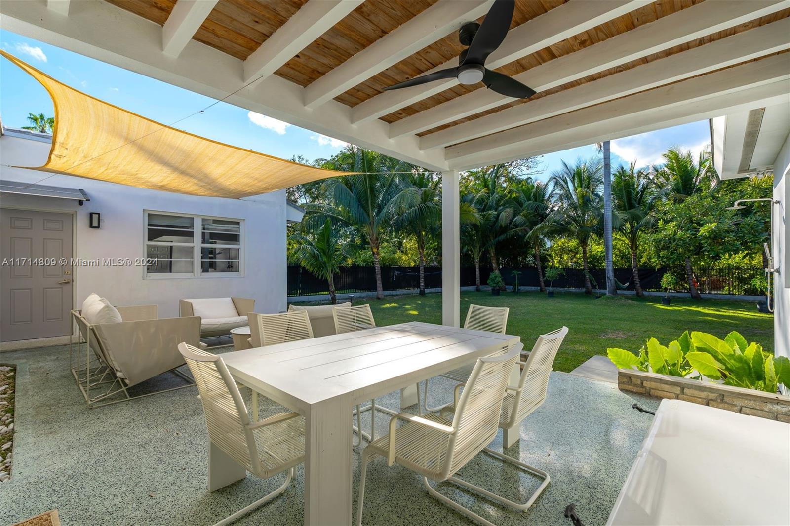 SPRING GARDEN - Residential Lease