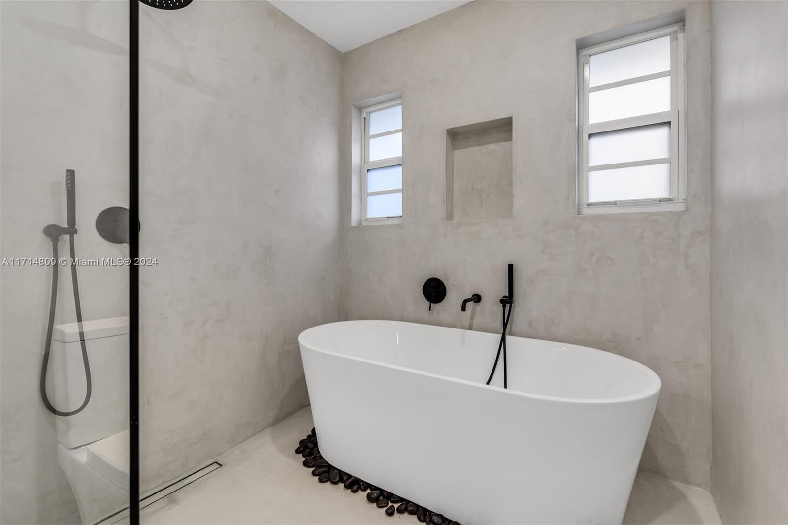 SPRING GARDEN - Residential Lease