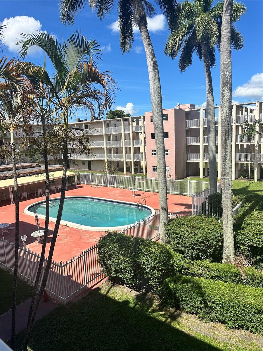This recently renovated condo features 2 Bedrooms, 1 Bathroom, a beautiful community pool, laundry rooms on each floor, and is located near the turnpike, Fort Lauderdale-Hollywood airport, Publix, Oakland Park, city hall, and Publix. All ages are welcome, close to schools and shopping centers.