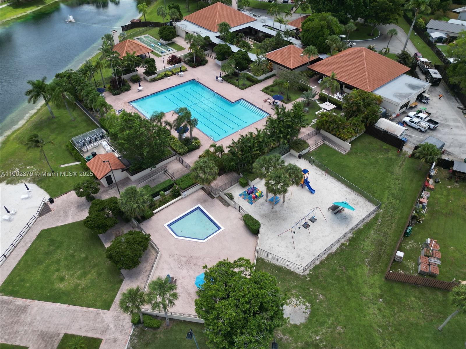 CROSSINGS PATIO HOMES SEC - Residential