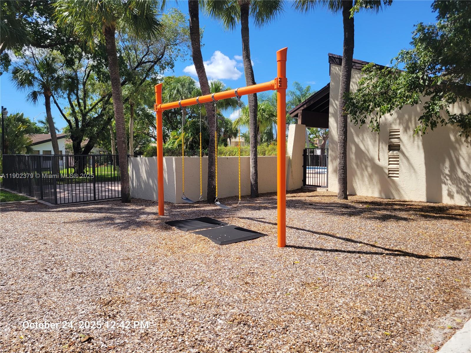 CROSSINGS PATIO HOMES SEC - Residential
