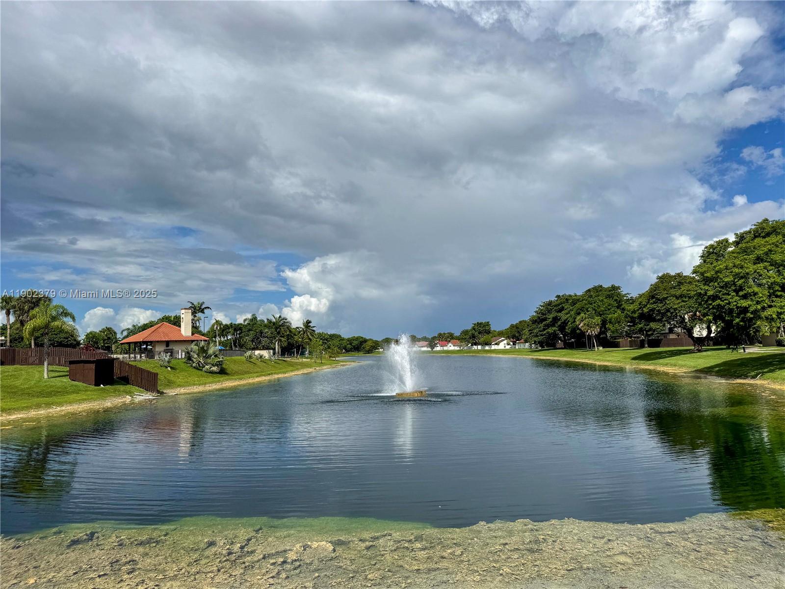 CROSSINGS PATIO HOMES SEC - Residential