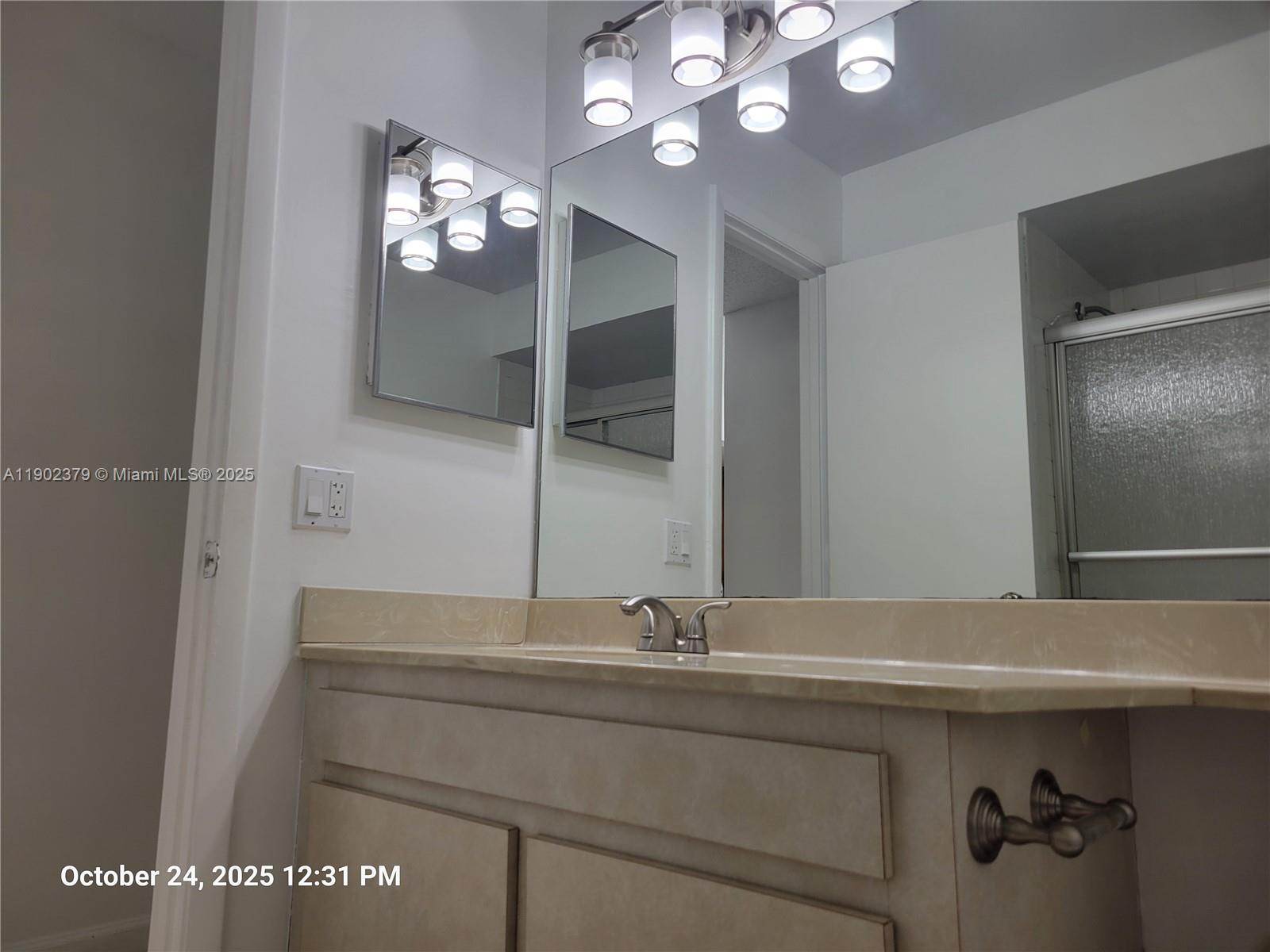 CROSSINGS PATIO HOMES SEC - Residential