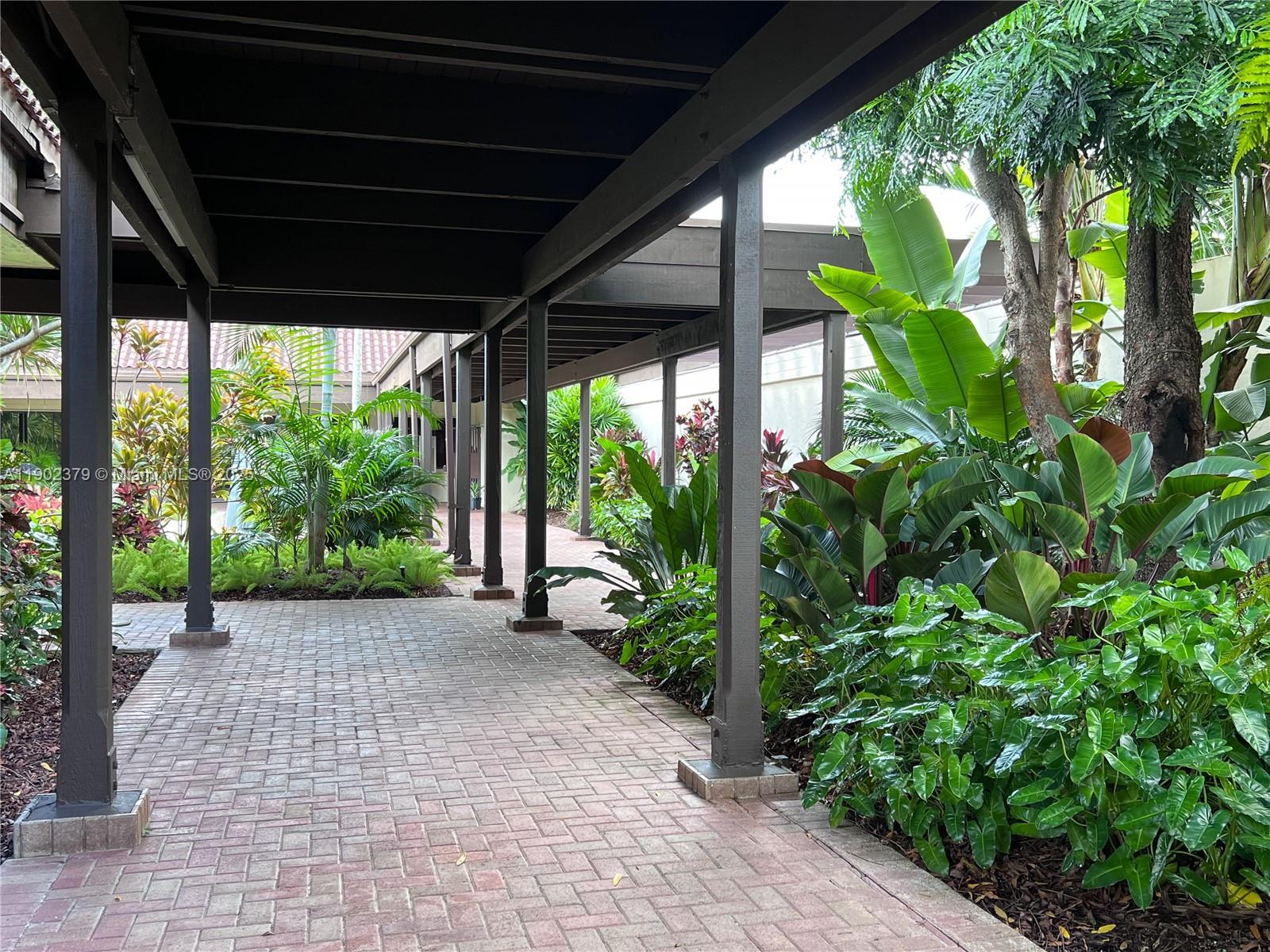 CROSSINGS PATIO HOMES SEC - Residential