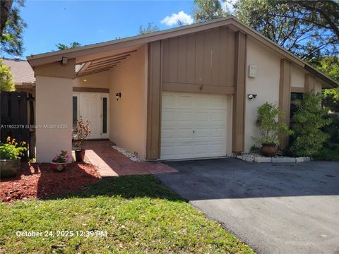 13594 SW 115th Ter Miami FL 33186