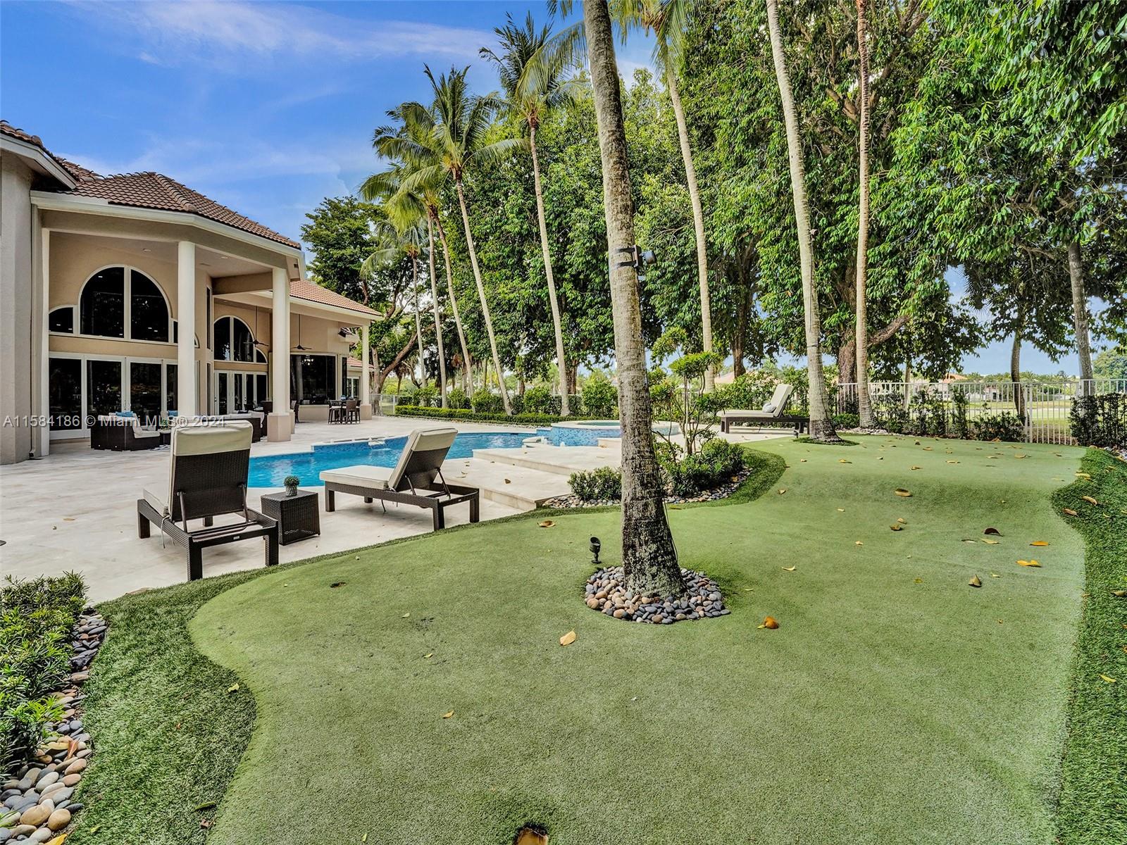 The Laurels - Residential