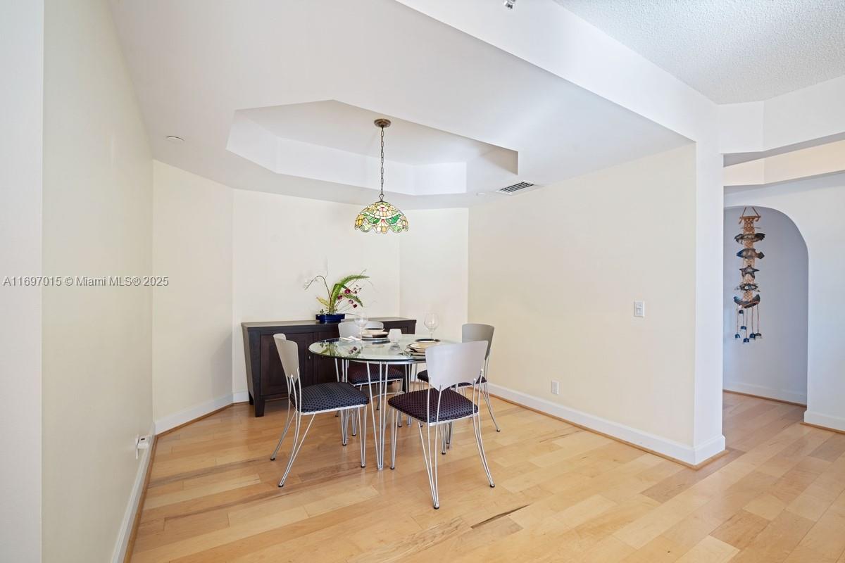 PORTSVIEW @ THE WATERWAYS - Residential