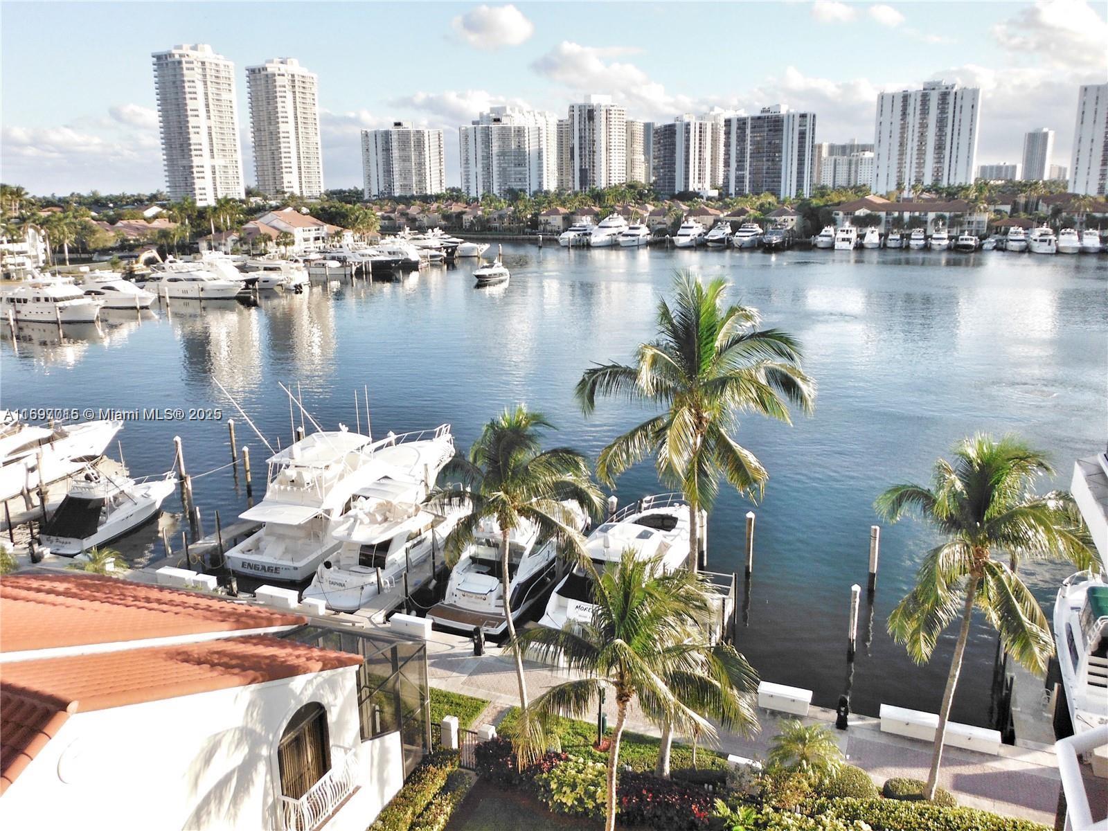 PORTSVIEW @ THE WATERWAYS - Residential