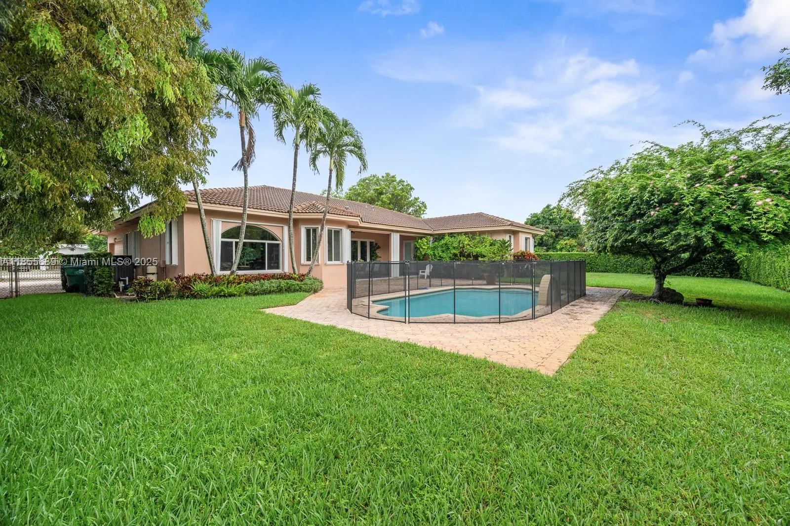 Pinecrest, Florida 33156, United States, 4 Bedrooms Bedrooms, ,4 BathroomsBathrooms,Residential,Active,189222