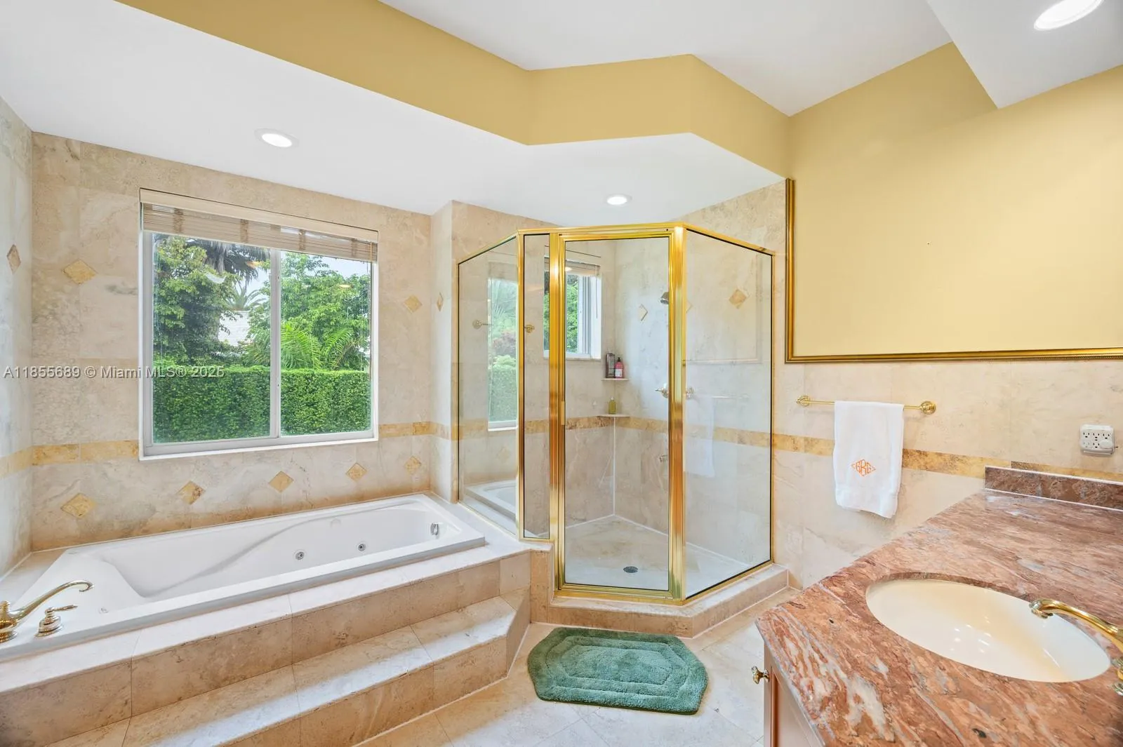 Pinecrest, Florida 33156, United States, 4 Bedrooms Bedrooms, ,4 BathroomsBathrooms,Residential,Active,189222