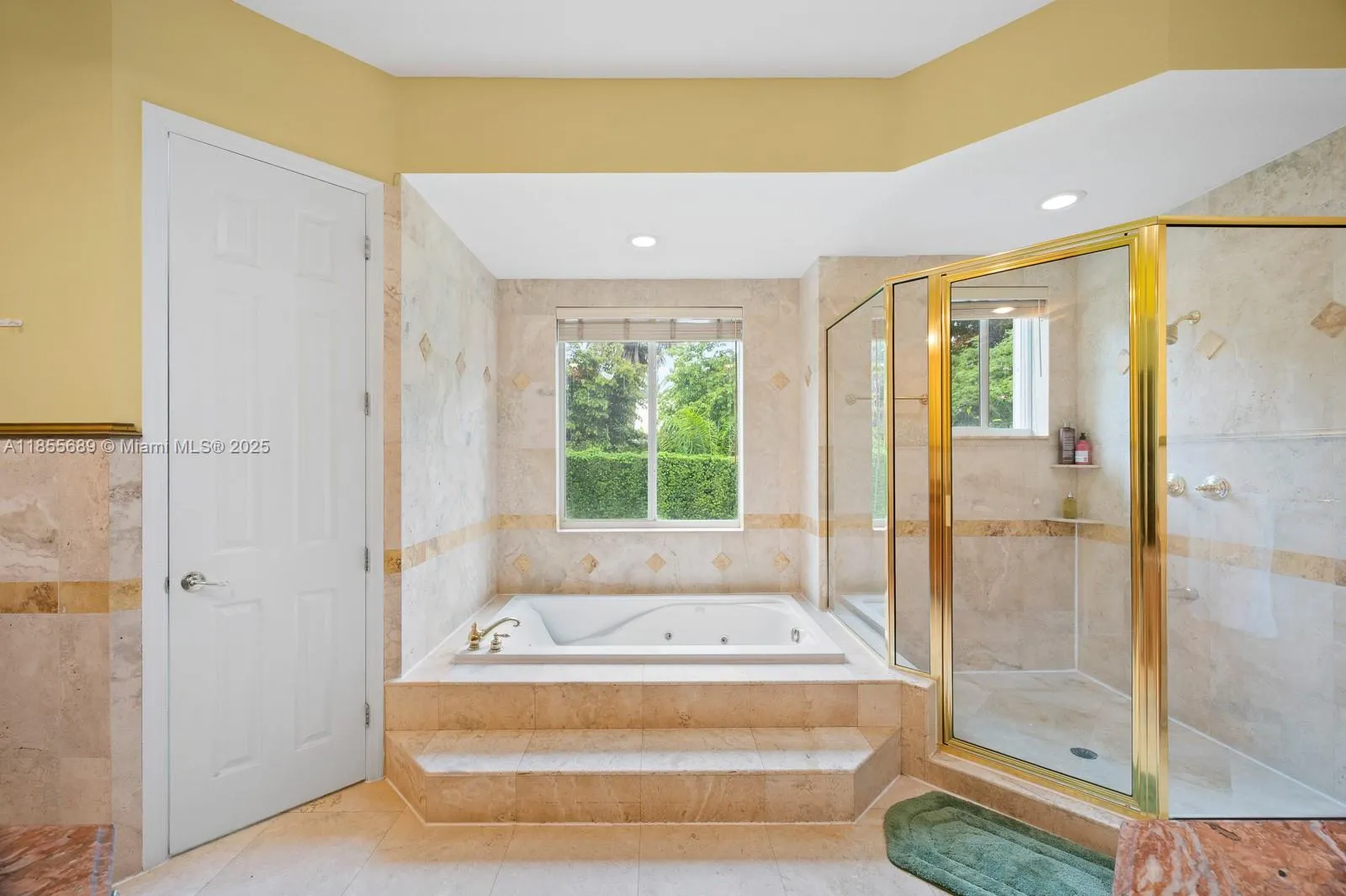 Pinecrest, Florida 33156, United States, 4 Bedrooms Bedrooms, ,4 BathroomsBathrooms,Residential,Active,189222