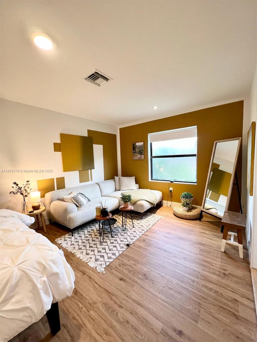 WOODLAWN - Residential